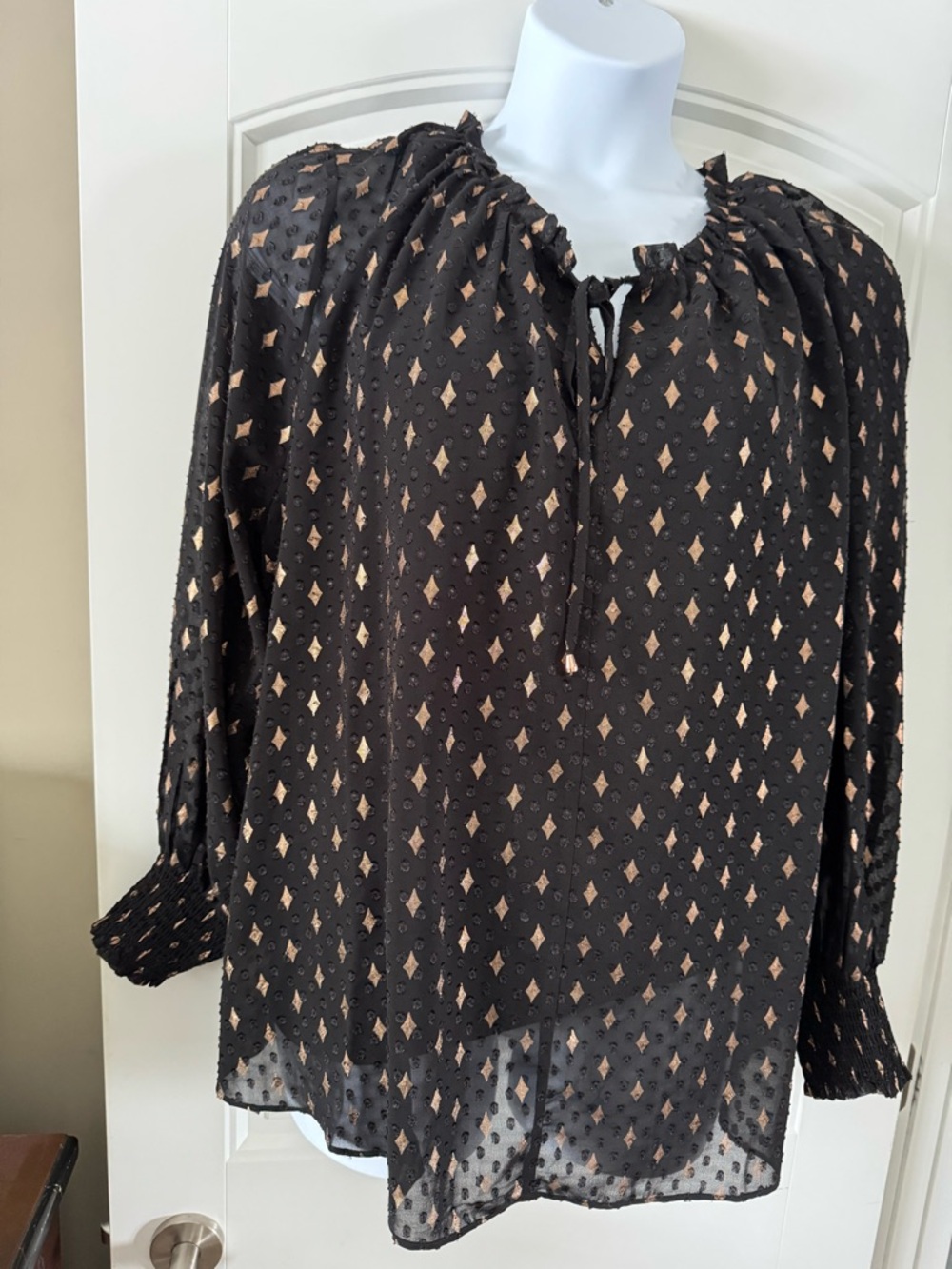 Penningtons Black Sheer Diamond-Print Peasant Blouse